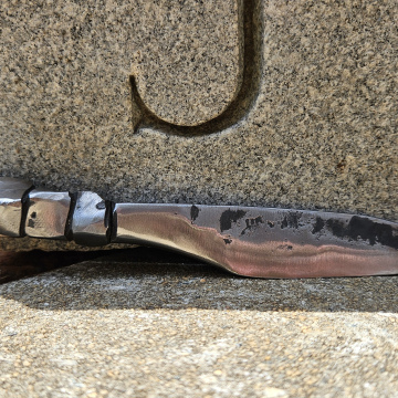 Cubed Handle Knife