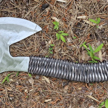 Bearded War Axe