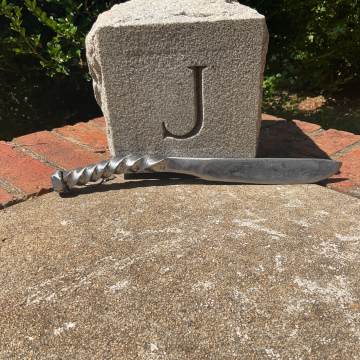 Bolt Knife With Full Double Twist